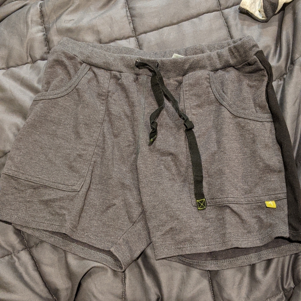 4_Rth 2 pack Small Gray and Dark Gray